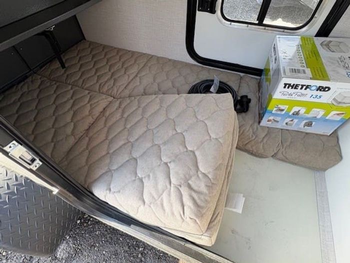 Armor 7LT 2025 New RV for Sale in Mono, Ontario - RVDealers.ca