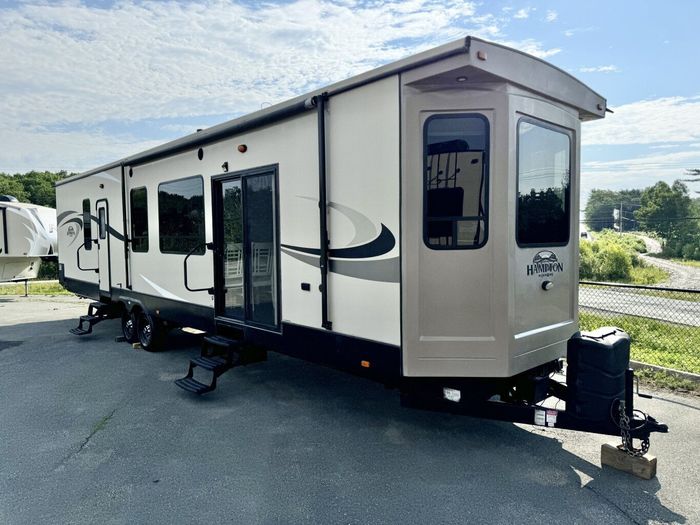 CrossRoads RV 2014 Hampton 400FL Park Model 2012 Used RV for Sale in ...