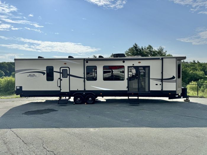 CrossRoads RV 2014 Hampton 400FL Park Model 2012 Used RV for Sale in ...