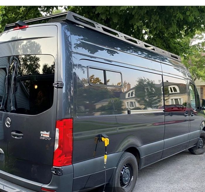 Mercedes 2500 2020 Used RV for Sale in Cornwall, Ontario - RVDealers.ca