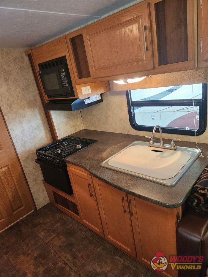 Keystone RV BULLET 246RBS 2010 Used RV for Sale in Leduc, Alberta ...