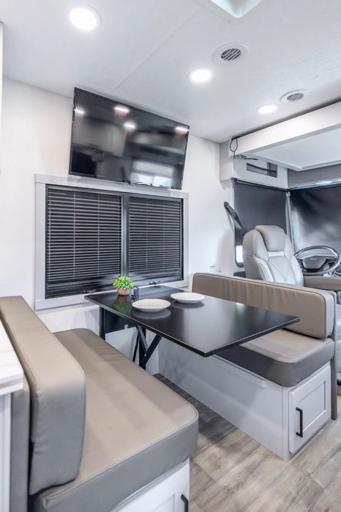 Coachmen RV Explore 2026 27XPS Pursuit 2026 New RV for Sale in Port ...