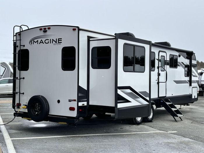 Grand Design RV IMAGINE 3100RD 2022 Used RV for Sale in Bridgewater ...