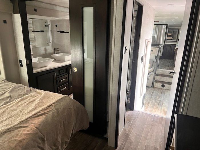 Palomino RV Columbus 1492 388FK 2021 Used RV for Sale in Salmon Arm ...