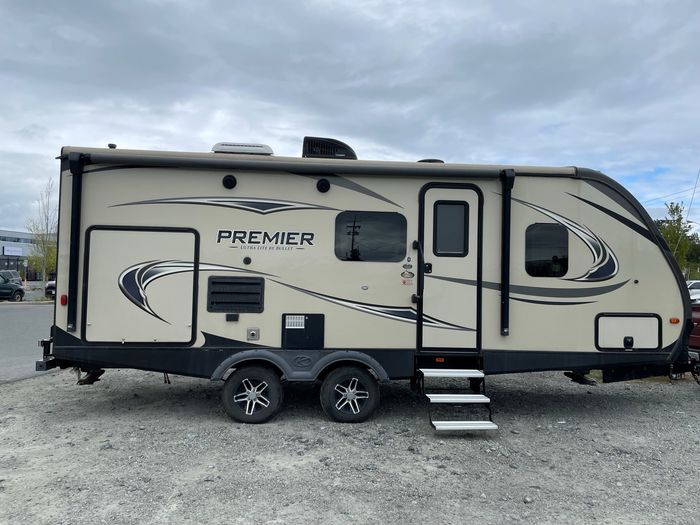 Keystone RV Bullet Premier 22 RBPR 1918 Used RV for Sale in North ...