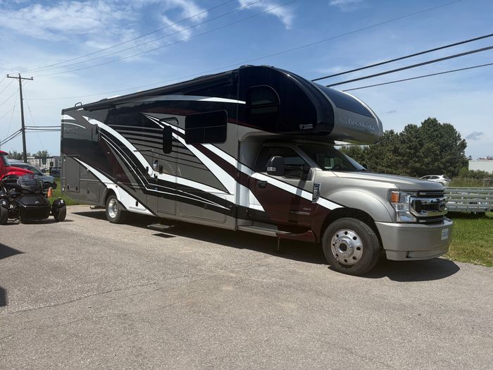 Thor Motor Coach Magnitude RS36 2022 Used RV for Sale in Midland ...